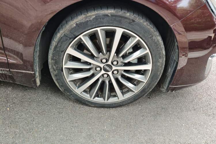 Used Lincoln MKZ 2019 2.0T Luxury Edition China VI Standard Right Front Wheel Hub