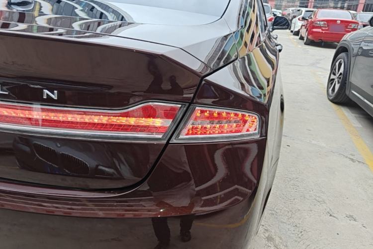 Used Lincoln MKZ 2019 2.0T Luxury Edition China VI Right Rear Taillight