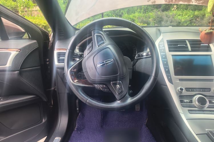Used Lincoln MKZ 2019 2.0T Luxury Edition China VI Steering Wheel