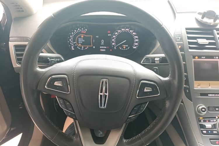 Used Lincoln MKZ 2019 2.0T Luxury Edition China VI Steering Wheel