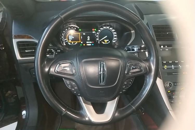 Used Lincoln MKZ 2019 2.0T Luxury Edition China VI Steering Wheel