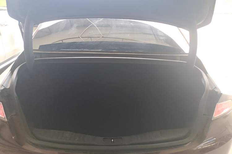 Used Lincoln MKZ 2019 2.0T Luxury Edition China VI Trunk
