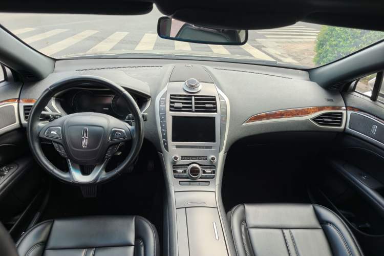 Used Lincoln MKZ 2019 2.0T Luxury Edition China VI Interior 1