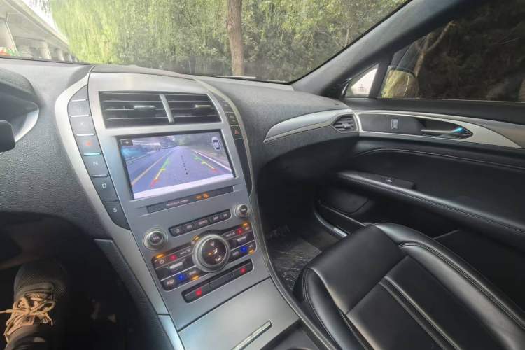 Used Lincoln MKZ 2019 2.0T Luxury Edition China VI Audio And AC Panel