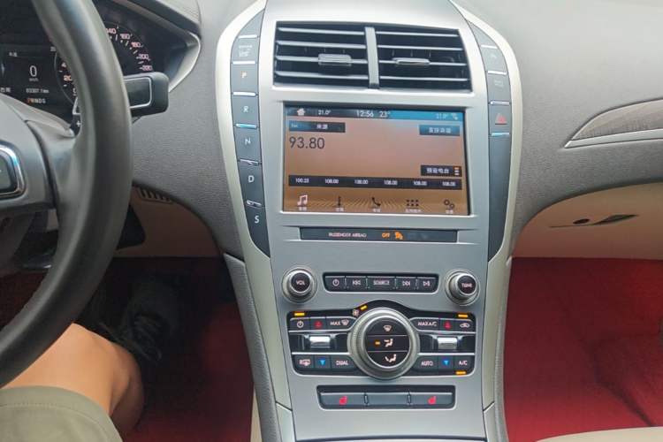 Used Lincoln MKZ 2019 2.0T Luxury Edition China VI Audio And AC Panel