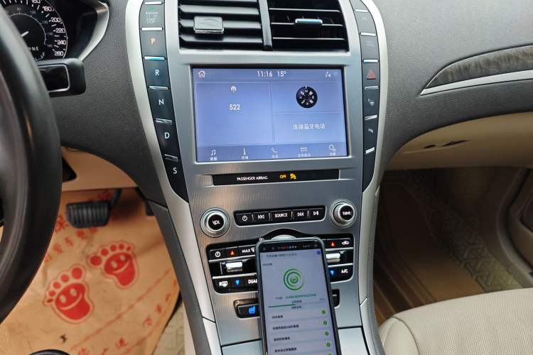 Used Lincoln MKZ 2019 2.0T Luxury Edition China VI Standard Audio And AC Panel