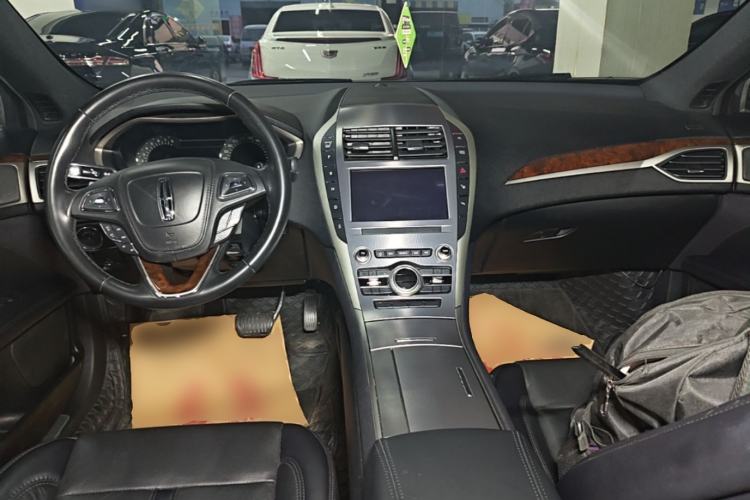 Used Lincoln MKZ 2019 2.0T Luxury Edition China VI Standard Center Console