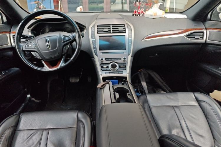 Used Lincoln MKZ 2019 2.0T Luxury Edition China VI Standard Center Console