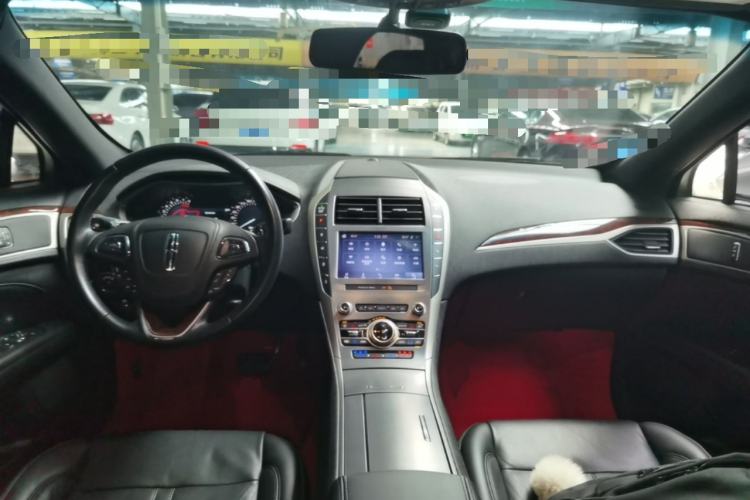 Used Lincoln MKZ 2019 2.0T Luxury Edition China VI Standard Center Console