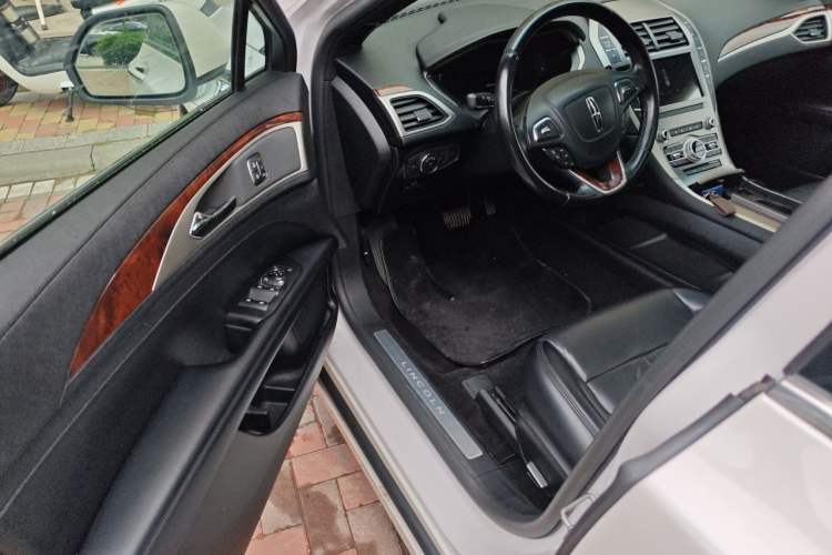 Used Lincoln MKZ 2019 2.0T Luxury Edition China VI Standard Driver Seat