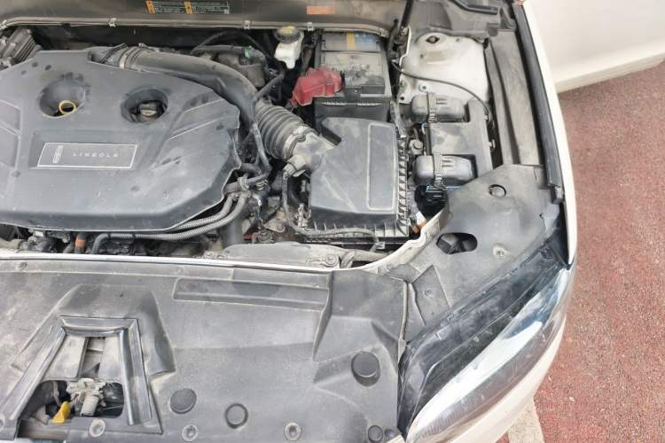 Used Lincoln MKZ 2019 2.0T Zunyue Edition China VI Standard Engine Bay Left