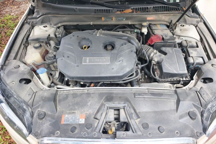 Used Lincoln MKZ 2019 2.0T Zunyue Edition China VI Standard Engine Bay