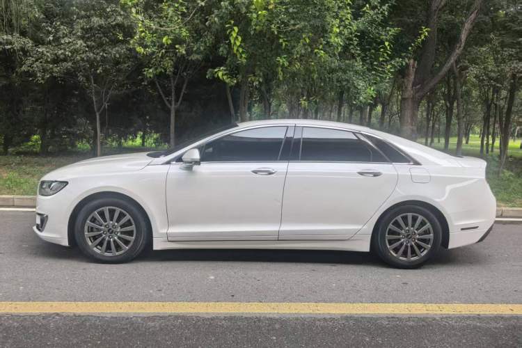 Used Lincoln MKZ 2019 2.0T Luxury Edition China VI Exterior 3
