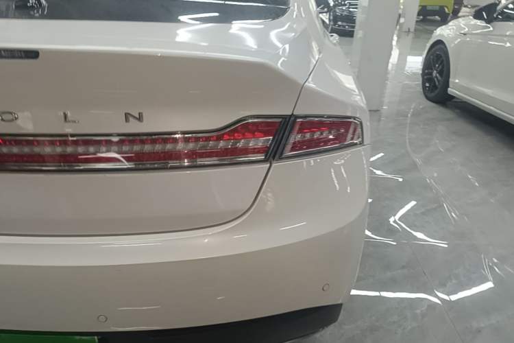 Used Lincoln MKZ 2019 2.0T Luxury Edition China VI Exterior 3