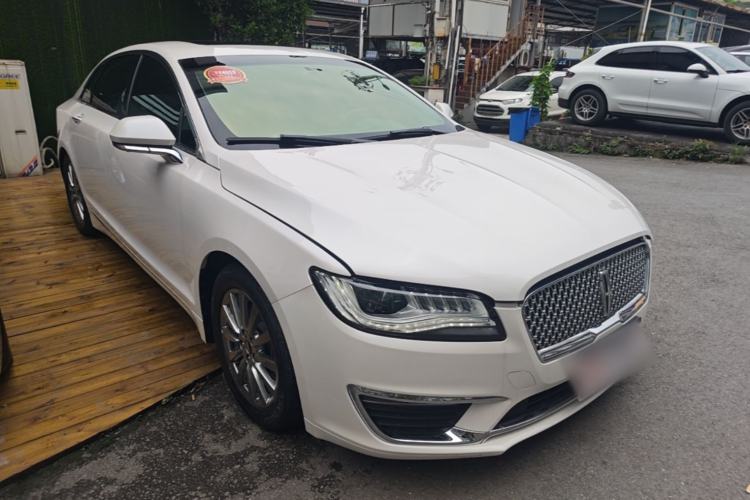 Used Lincoln MKZ 2019 2.0T Luxury Edition China VI Front Right 45 Deg