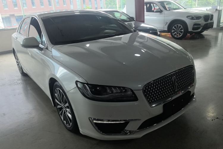Used Lincoln MKZ 2019 2.0T Luxury Edition China VI Standard Front Right 45 Deg
