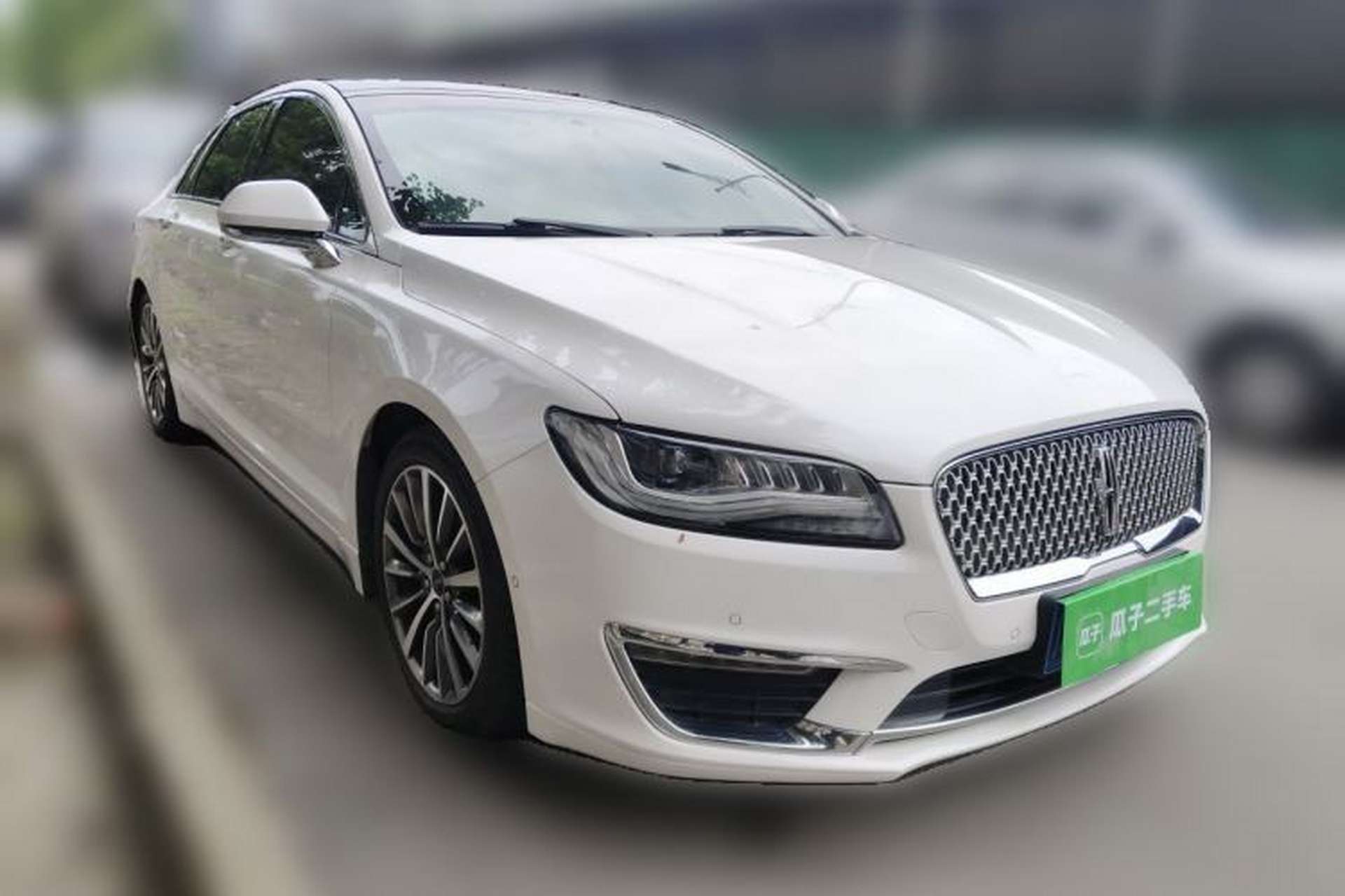 Used Lincoln MKZ 2019 2.0T Luxury Edition China VI Standard Front Right 45 Deg