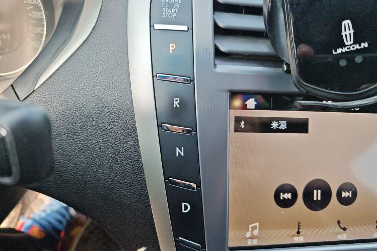 Used Lincoln MKZ 2019 2.0T Luxury Edition China VI Gear Lever