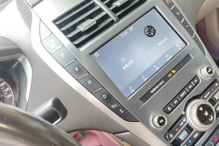 Used Lincoln MKZ 2019 2.0T Luxury Edition China VI Standard Gear Lever