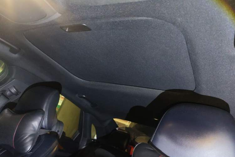 Used Lincoln MKZ 2019 2.0T Luxury Edition China VI Headliner