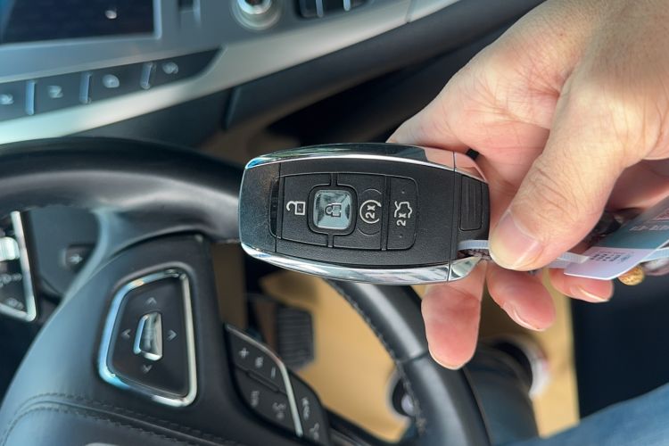 Used Lincoln MKZ 2019 2.0T Luxury Edition China VI Interior 1