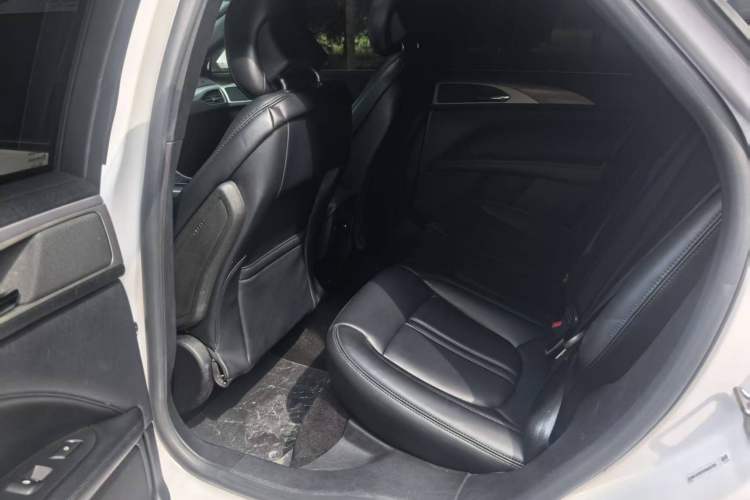 Used Lincoln MKZ 2019 2.0T Luxury Edition China VI Interior 4