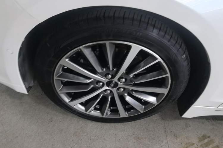 Used Lincoln MKZ 2019 2.0T Luxury Edition China VI Standard Left Front Wheel Hub