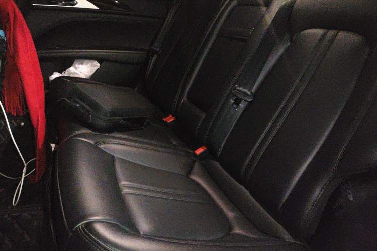 Used Lincoln MKZ 2019 2.0T Luxury Edition China VI Left Rear Seat