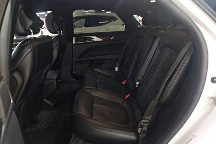 Used Lincoln MKZ 2019 2.0T Luxury Edition China VI Standard Left Rear Seat