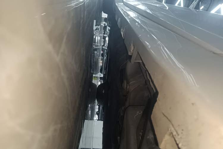Used Lincoln MKZ 2019 2.0T Luxury Edition China VI Left Side Sill