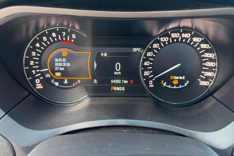 Used Lincoln MKZ 2019 2.0T Luxury Edition China VI Odometer Close Up
