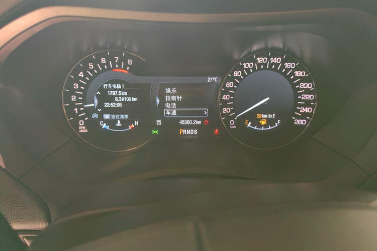 Used Lincoln MKZ 2019 2.0T Luxury Edition China VI Standard Odometer Close Up