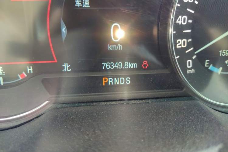 Used Lincoln MKZ 2019 2.0T Luxury Edition China VI Odometer Close Up