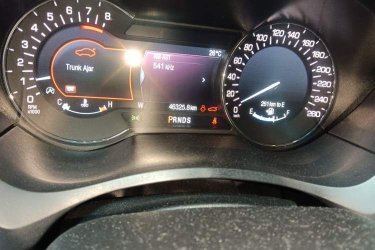 Used Lincoln MKZ 2019 2.0T Luxury Edition China VI Standard Odometer Close Up