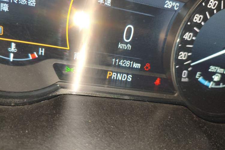 Used Lincoln MKZ 2019 2.0T Luxury Edition China V Standard Odometer Close Up