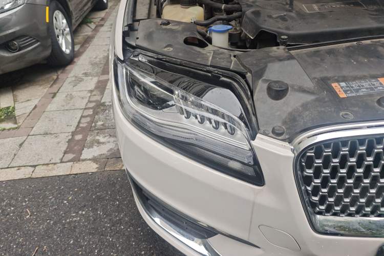 Used Lincoln MKZ 2019 2.0T Luxury Edition China VI Right Front Headlight