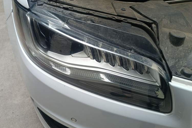 Used Lincoln MKZ 2019 2.0T Luxury Edition China VI Right Front Headlight