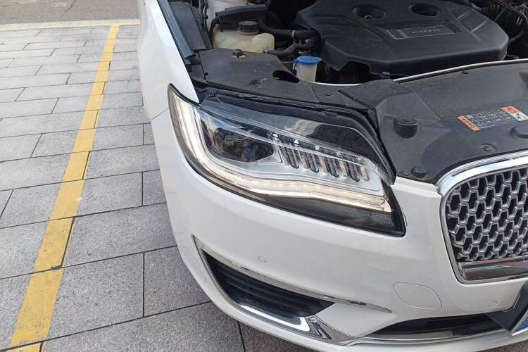 Used Lincoln MKZ 2019 2.0T Luxury Edition China VI Standard Right Front Headlight