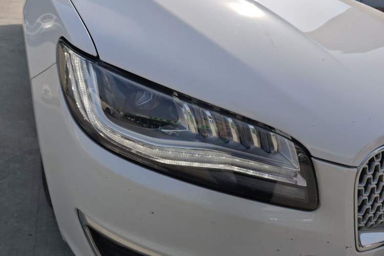 Used Lincoln MKZ 2019 2.0T Luxury Edition China VI Right Front Headlight