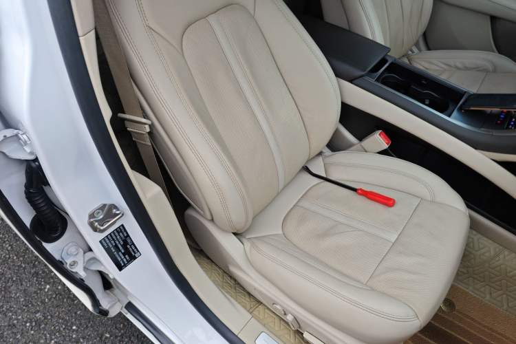 Used Lincoln MKZ 2019 2.0T Luxury Edition China VI Standard Right Front Seat