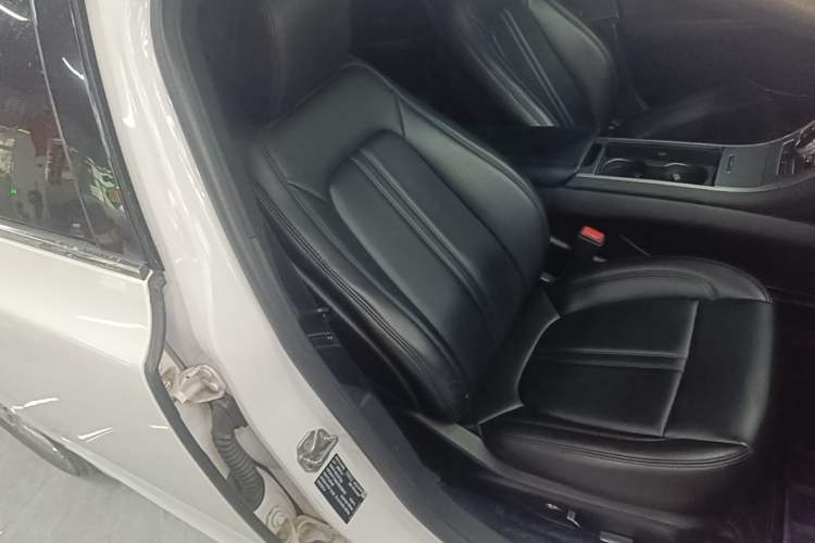 Used Lincoln MKZ 2019 2.0T Luxury Edition China VI Right Front Seat