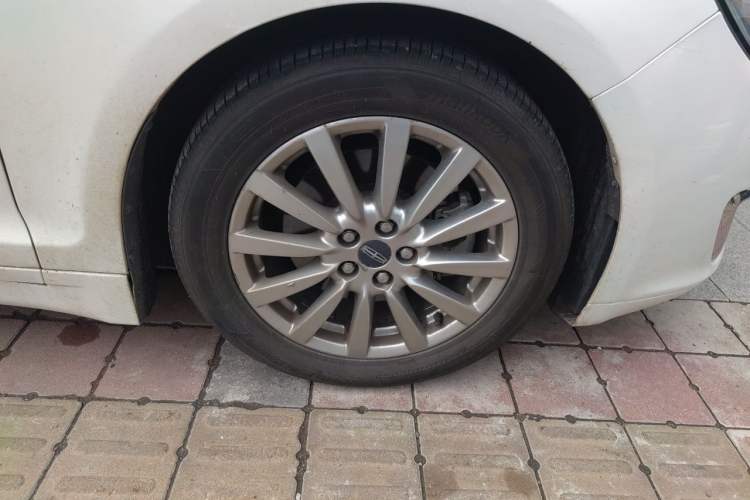 Used Lincoln MKZ 2019 2.0T Luxury Edition China VI Right Front Wheel Hub