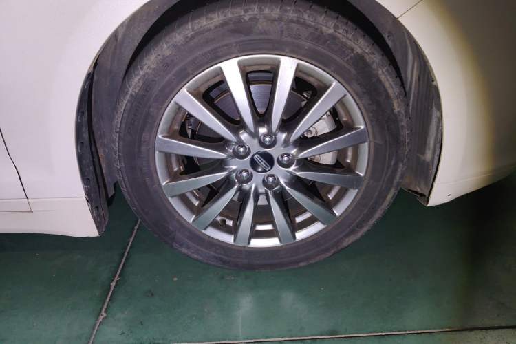 Used Lincoln MKZ 2019 2.0T Luxury Edition China VI Right Front Wheel Hub