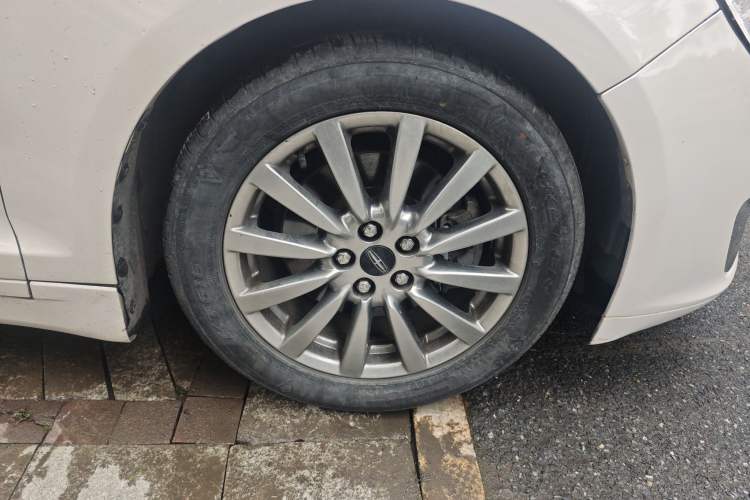 Used Lincoln MKZ 2019 2.0T Luxury Edition China VI Right Front Wheel Hub