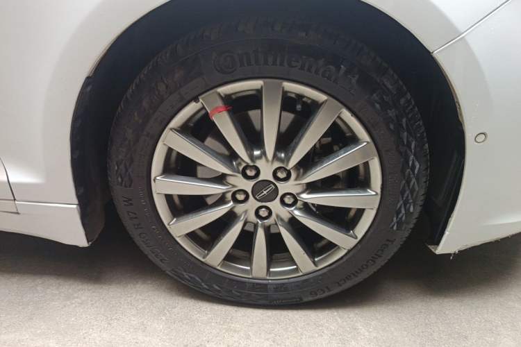 Used Lincoln MKZ 2019 2.0T Luxury Edition China VI Right Front Wheel Hub