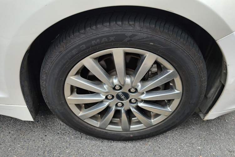 Used Lincoln MKZ 2019 2.0T Luxury Edition China VI Right Front Wheel Hub