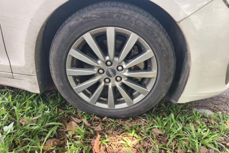 Used Lincoln MKZ 2019 2.0T Zunyue Edition China VI Standard Right Front Wheel Hub