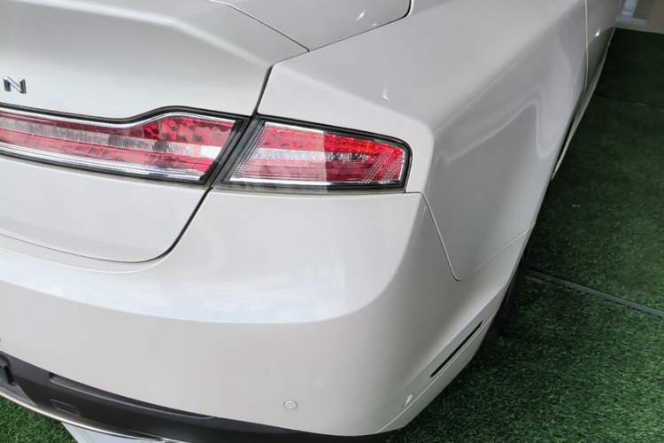Used Lincoln MKZ 2019 2.0T Luxury Edition China VI Standard Right Rear Taillight