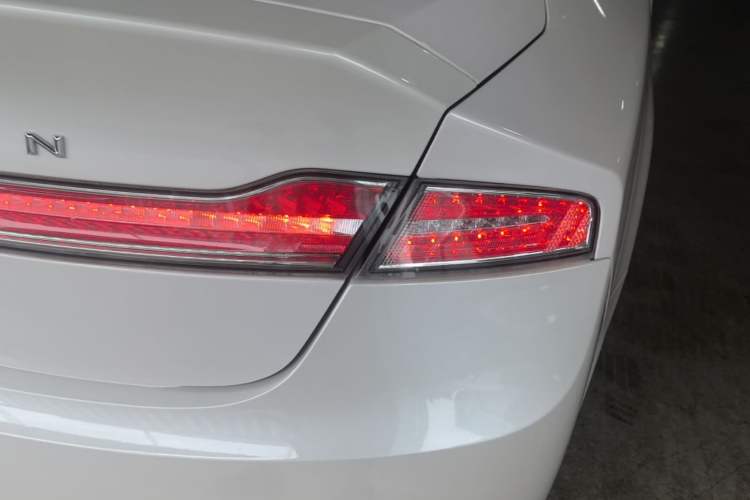 Used Lincoln MKZ 2019 2.0T Luxury Edition China VI Standard Right Rear Taillight