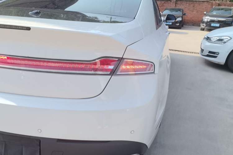 Used Lincoln MKZ 2019 2.0T Luxury Edition China VI Right Rear Taillight
